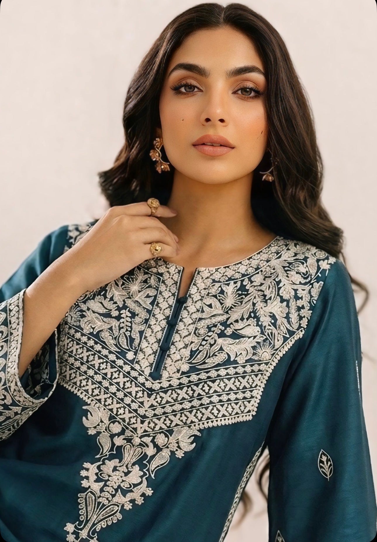 Noor-e-Mahm zink 3 Piece Embroidered Suit