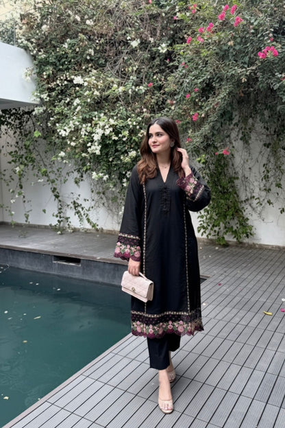 Black beauty 3-Piece Embroidered Collection